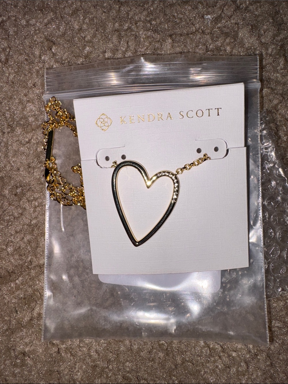 Kendra Scott heart Necklace